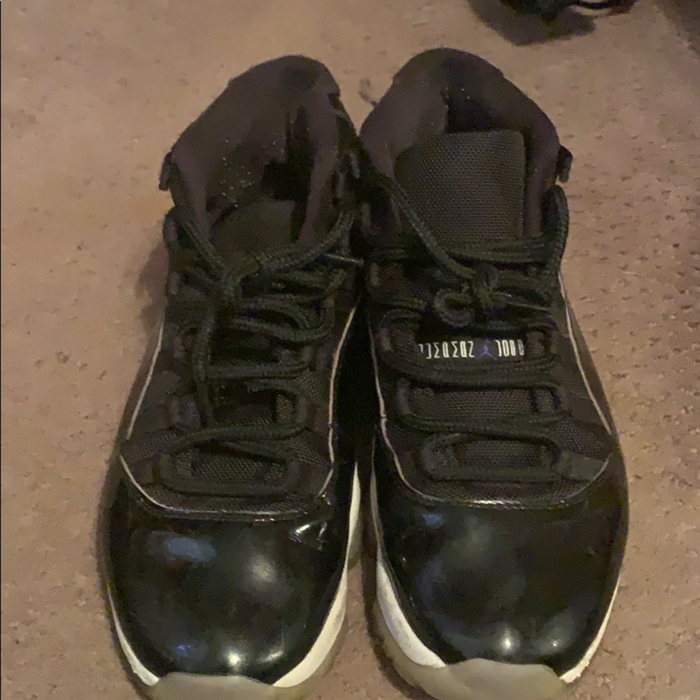 Jordan 11 Space Jam